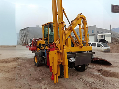 公路護(hù)欄打樁機(jī)購買需要注意什么？